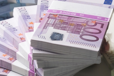Пари 500 euro, евро, заплати 