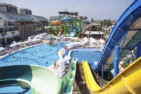 CRYSTAL WATERWORLD RESORT & SPA 5* (4,3 %)